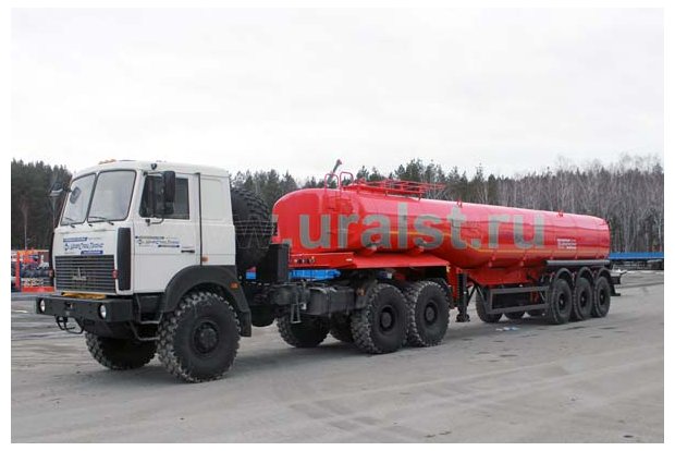 Седельный тягач МАЗ 642508-350-050P с полуприцепом цистерной нефтевозом ППЦН 30 куб м