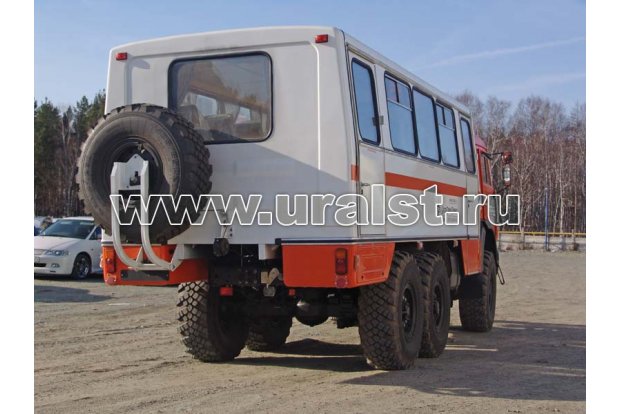 Вахтовый автобус КАМАЗ 4208
