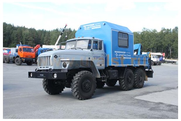 Фургон Урал с краном-манипулятором ИМ-77