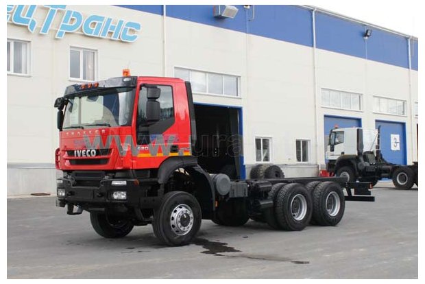 Шасси IVECO TRAKKER AD380T42WH
