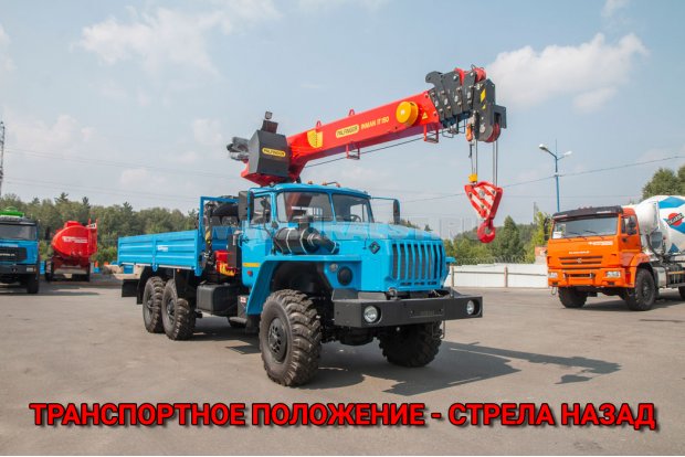 Автомобиль бортовой Урал с КМУ ИТ-150
