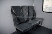 Пассажирские сиденья с ремнями безопасности