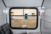 Окно с форточкой в пассажирском отсеке